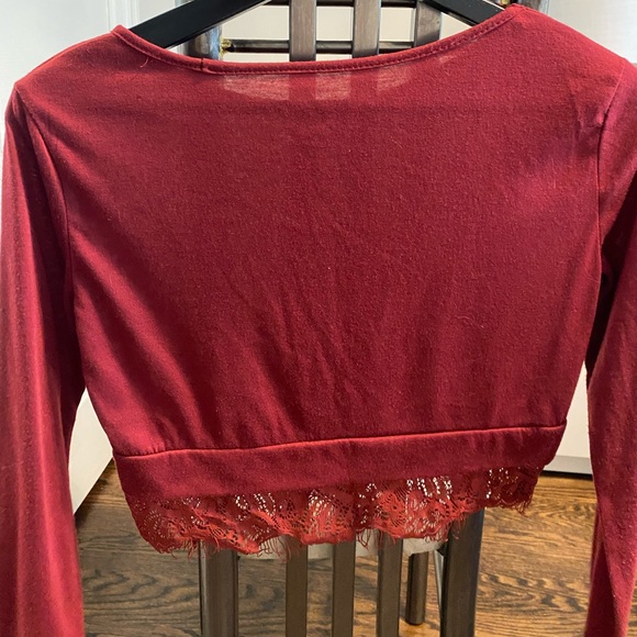 Zaful lace trim cropped top - Picture 2 of 2